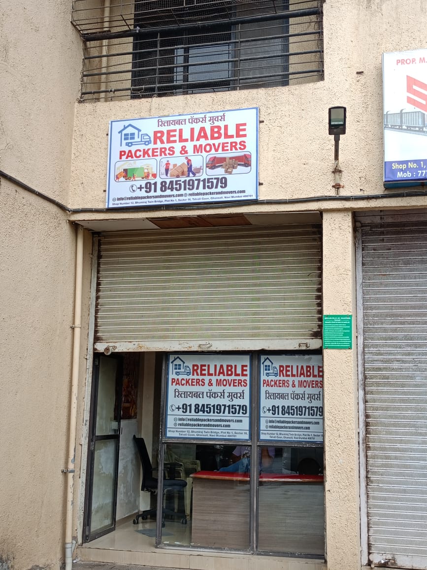 Reliable Packers and Movers Workers